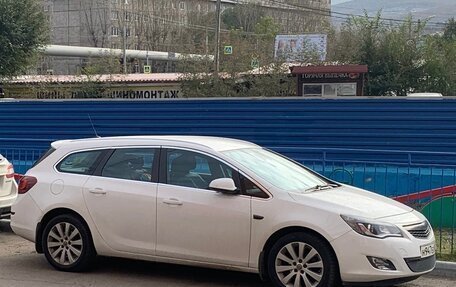 Opel Astra J, 2011 год, 970 000 рублей, 11 фотография