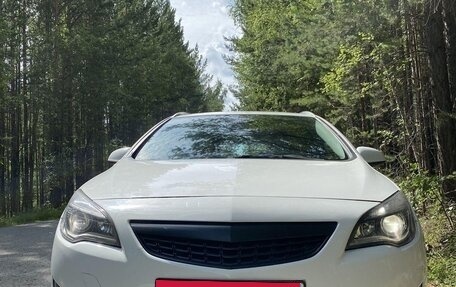 Opel Astra J, 2011 год, 970 000 рублей, 5 фотография