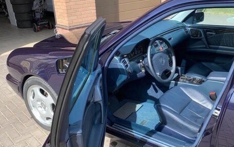 Mercedes-Benz E-Класс, 1998 год, 2 150 000 рублей, 3 фотография