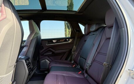 Porsche Cayenne III, 2025 год, 18 700 000 рублей, 3 фотография