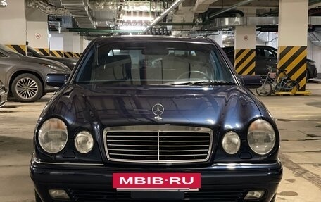 Mercedes-Benz E-Класс, 1998 год, 2 150 000 рублей, 16 фотография