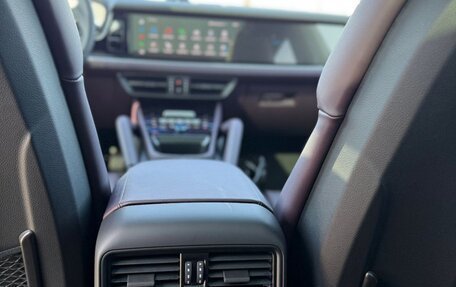 Porsche Cayenne III, 2025 год, 18 700 000 рублей, 25 фотография