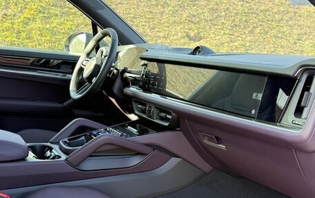 Porsche Cayenne III, 2025 год, 18 700 000 рублей, 27 фотография