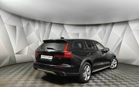 Volvo V60 Cross Country II, 2019 год, 2 597 000 рублей, 2 фотография