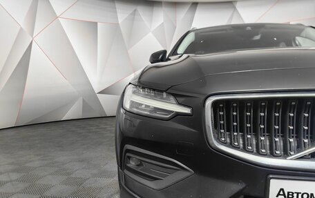 Volvo V60 Cross Country II, 2019 год, 2 597 000 рублей, 10 фотография