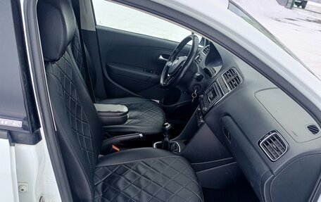 Volkswagen Polo VI (EU Market), 2017 год, 890 000 рублей, 17 фотография