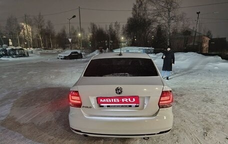 Volkswagen Polo VI (EU Market), 2017 год, 890 000 рублей, 2 фотография