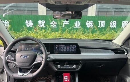 Ford Escort, 2022 год, 1 150 000 рублей, 9 фотография