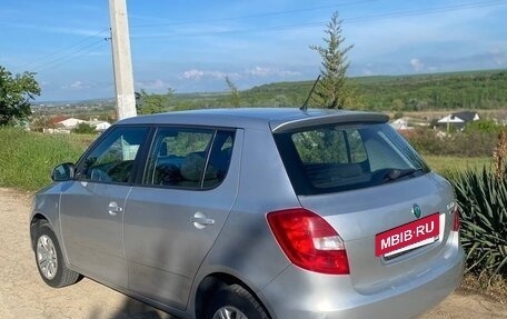 Skoda Fabia II, 2013 год, 420 000 рублей, 3 фотография