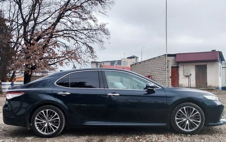 Toyota Camry, 2018 год, 2 500 000 рублей, 6 фотография