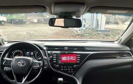 Toyota Camry, 2018 год, 2 500 000 рублей, 3 фотография