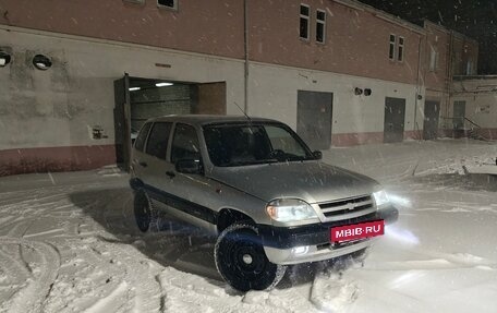 Chevrolet Niva I рестайлинг, 2003 год, 249 000 рублей, 2 фотография