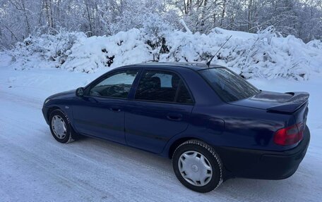 Mitsubishi Carisma I, 2002 год, 175 000 рублей, 2 фотография