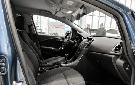 Opel Astra J, 2013 год, 830 000 рублей, 13 фотография