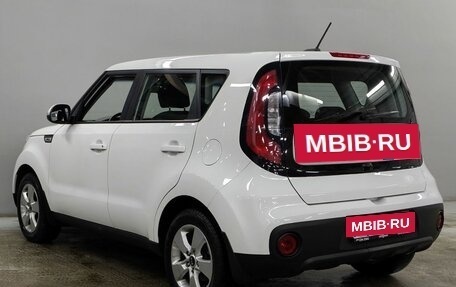 KIA Soul II рестайлинг, 2018 год, 1 570 000 рублей, 7 фотография