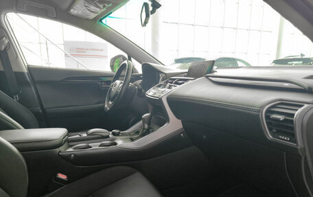 Lexus NX I, 2015 год, 2 650 000 рублей, 11 фотография