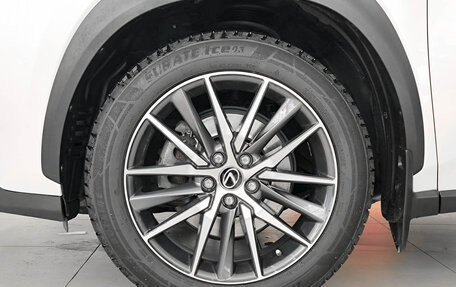 Lexus NX I, 2015 год, 2 650 000 рублей, 18 фотография