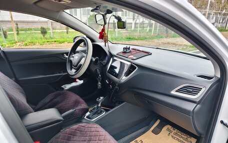 Hyundai Solaris II рестайлинг, 2021 год, 1 680 000 рублей, 4 фотография