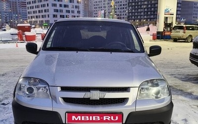 Chevrolet Niva I рестайлинг, 2019 год, 820 000 рублей, 1 фотография