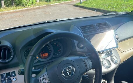 Toyota RAV4, 2009 год, 1 640 000 рублей, 24 фотография