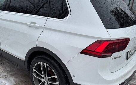 Volkswagen Tiguan II, 2017 год, 2 500 000 рублей, 9 фотография