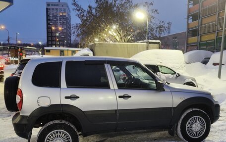 Chevrolet Niva I рестайлинг, 2019 год, 820 000 рублей, 4 фотография