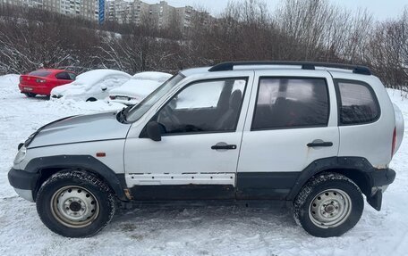 Chevrolet Niva I рестайлинг, 2005 год, 245 000 рублей, 2 фотография