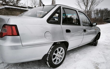 Daewoo Nexia I рестайлинг, 2010 год, 255 000 рублей, 5 фотография