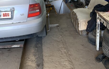 Audi A4, 1999 год, 275 000 рублей, 6 фотография