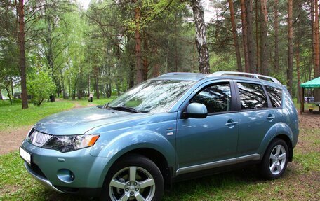 Mitsubishi Outlander III рестайлинг 3, 2008 год, 1 365 000 рублей, 5 фотография