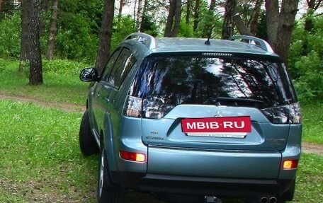 Mitsubishi Outlander III рестайлинг 3, 2008 год, 1 365 000 рублей, 4 фотография