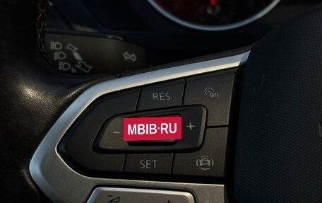 Volkswagen Tiguan II, 2021 год, 3 335 000 рублей, 17 фотография