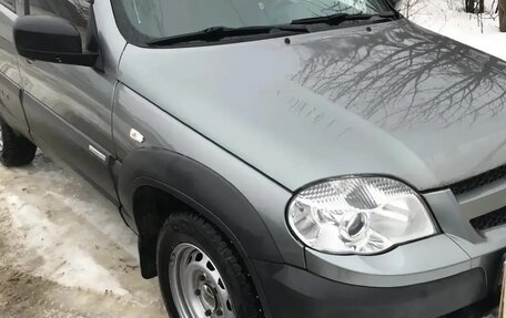 Chevrolet Niva I рестайлинг, 2013 год, 550 000 рублей, 2 фотография