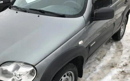 Chevrolet Niva I рестайлинг, 2013 год, 550 000 рублей, 3 фотография