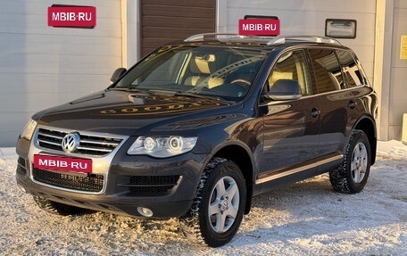 Volkswagen Touareg III, 2008 год, 2 000 000 рублей, 2 фотография