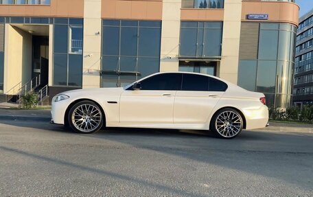 BMW 5 серия, 2012 год, 1 800 000 рублей, 3 фотография