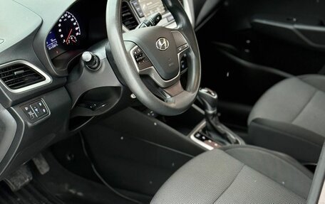 Hyundai Solaris II рестайлинг, 2018 год, 1 070 000 рублей, 10 фотография