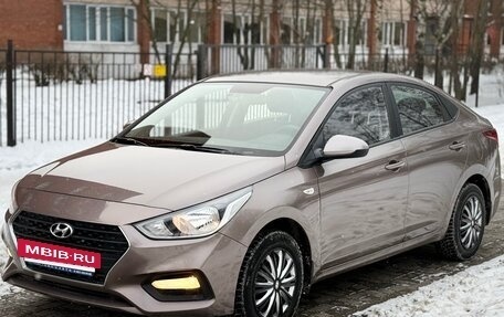 Hyundai Solaris II рестайлинг, 2018 год, 1 070 000 рублей, 3 фотография