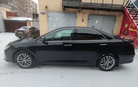 Toyota Camry, 2017 год, 2 070 000 рублей, 11 фотография