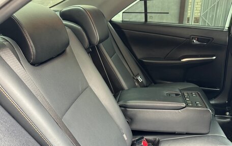 Toyota Camry, 2017 год, 2 070 000 рублей, 18 фотография