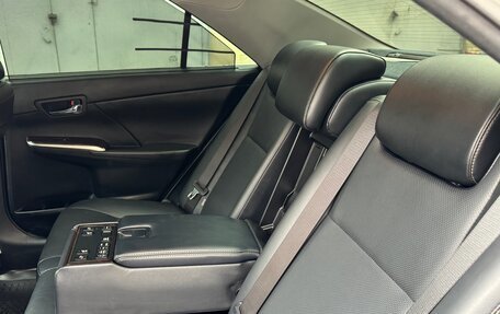 Toyota Camry, 2017 год, 2 070 000 рублей, 17 фотография