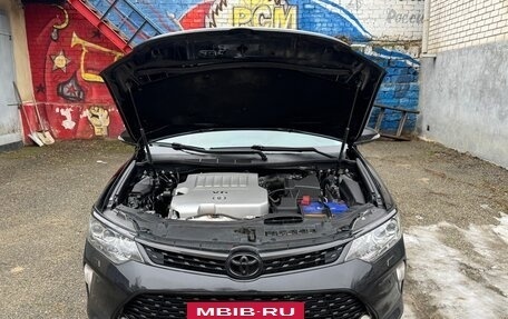 Toyota Camry, 2017 год, 2 070 000 рублей, 5 фотография