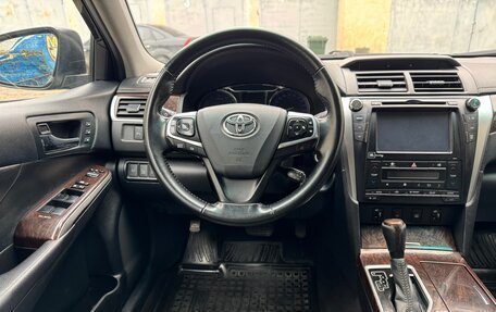 Toyota Camry, 2017 год, 2 070 000 рублей, 22 фотография