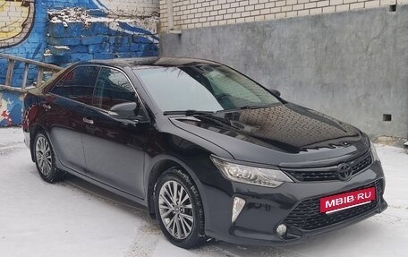 Toyota Camry, 2017 год, 2 070 000 рублей, 3 фотография