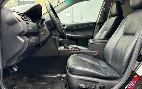 Toyota Camry, 2017 год, 2 070 000 рублей, 14 фотография