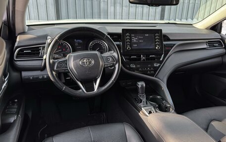 Toyota Camry, 2021 год, 2 890 000 рублей, 6 фотография