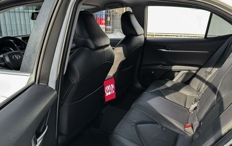 Toyota Camry, 2021 год, 2 890 000 рублей, 10 фотография