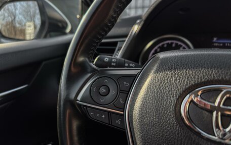 Toyota Camry, 2021 год, 2 890 000 рублей, 18 фотография