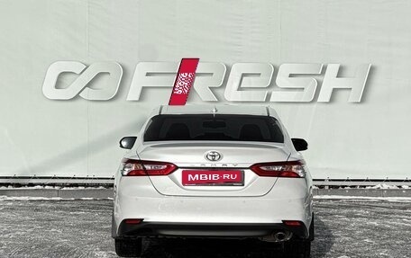 Toyota Camry, 2021 год, 2 890 000 рублей, 4 фотография