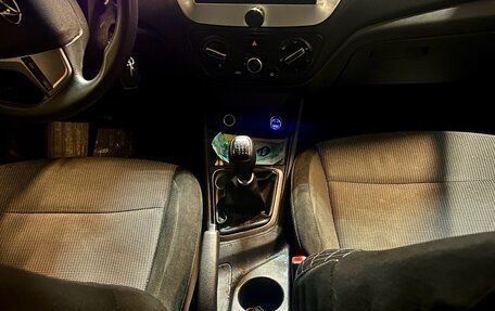 Hyundai Solaris II рестайлинг, 2019 год, 632 000 рублей, 16 фотография